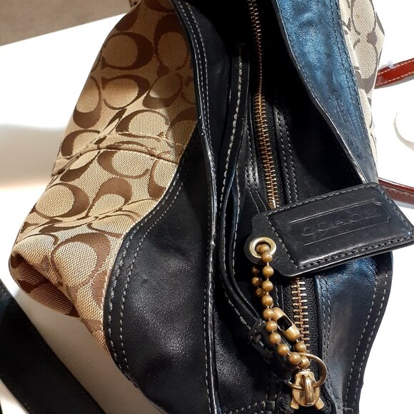 Coach Black and Tan Signature Shoulder Bag - Picture 12 of 14